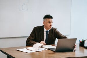 7 Strategi Menyusun Bab Pemilihan Metode Penelitian yang rasional